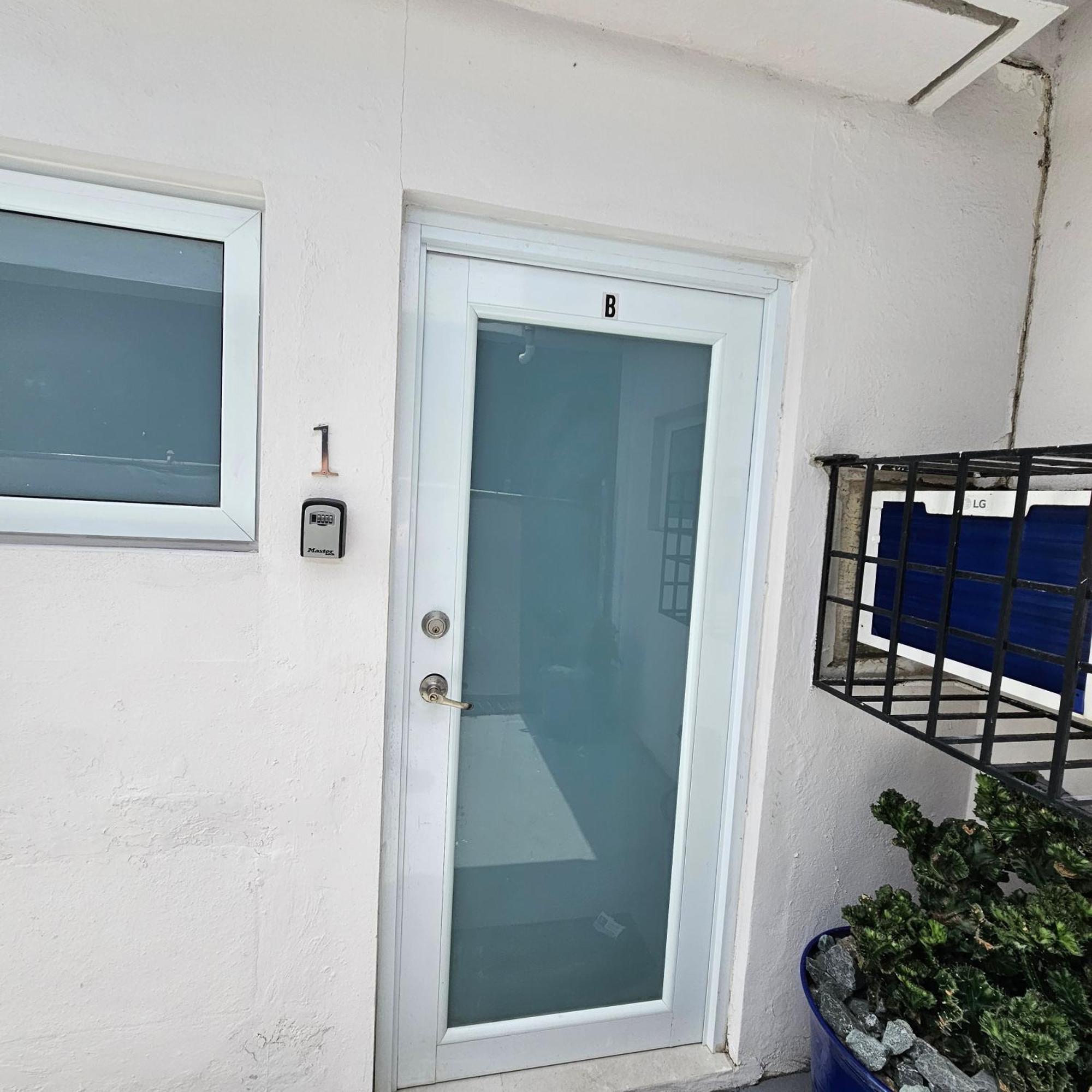 Apartamento Latitude Adjustment San Juan Exterior foto
